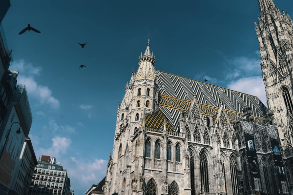 «Австрійський хіт + Будапешт»