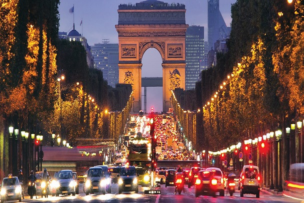 «Париж и Амстердам для выпускников»